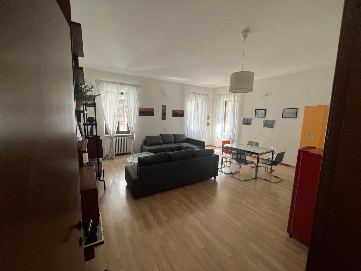 La Torretta Apartment Peschiera del Garda Kültér fotó