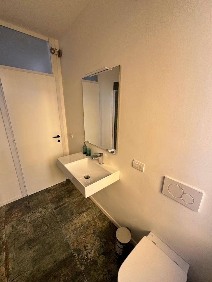 La Torretta Apartment Peschiera del Garda Kültér fotó