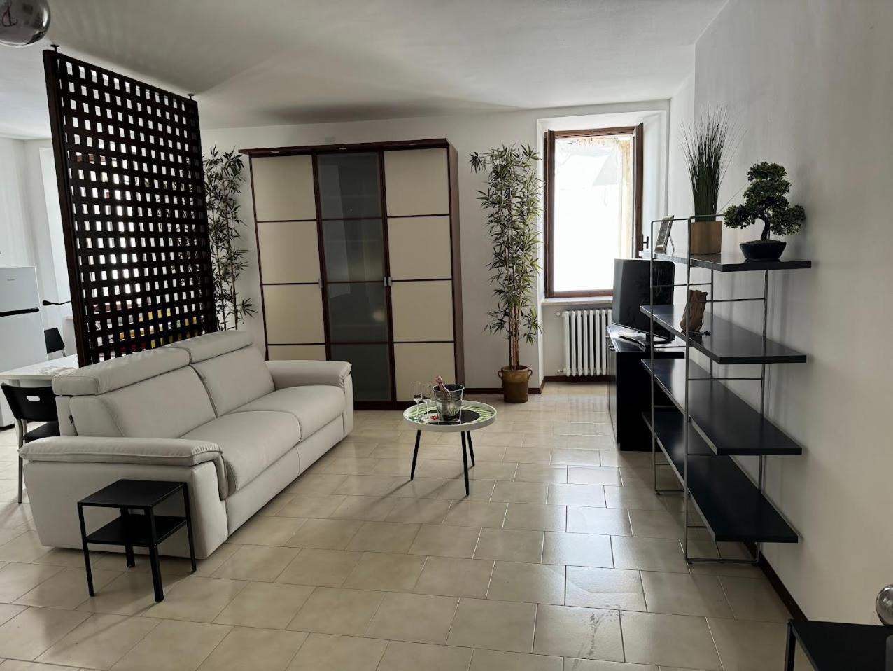 La Torretta Apartment Peschiera del Garda Kültér fotó