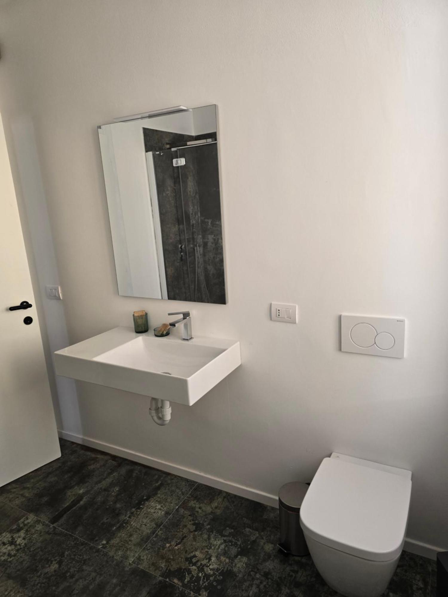 La Torretta Apartment Peschiera del Garda Kültér fotó